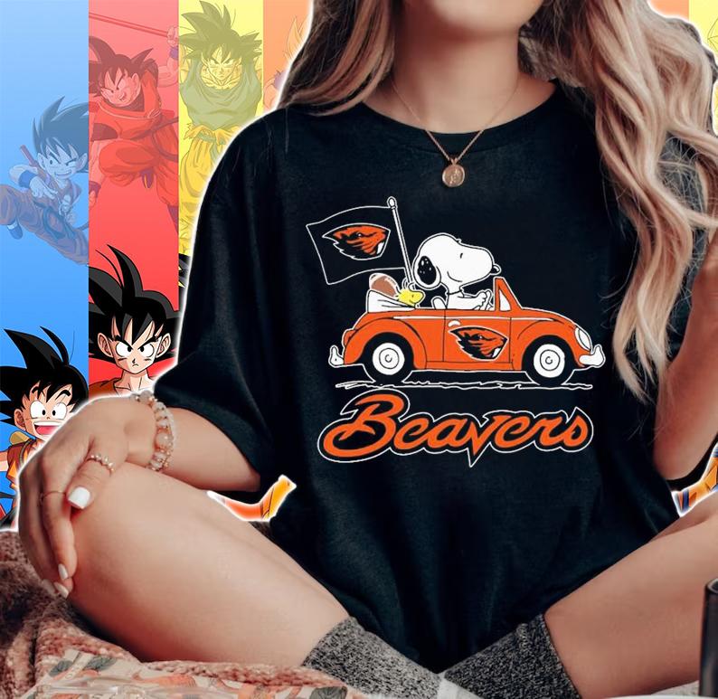 Snoopy And Woodstock Driving Car Oregon State Beavers Flag t-shirt woman shirt
