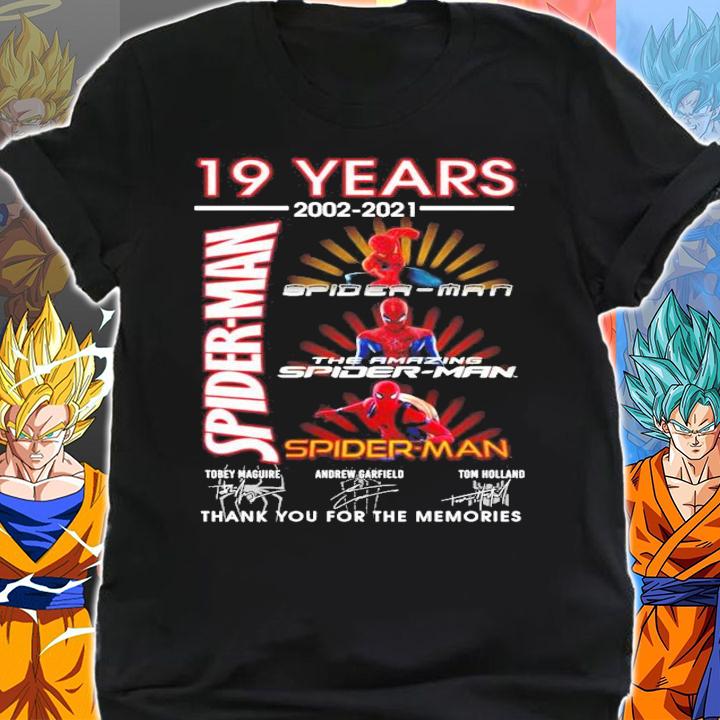 19 years 2002-2021 Spider Man Tobey Maguire Andrew Garfield Tom Holland signatures shirt shirt