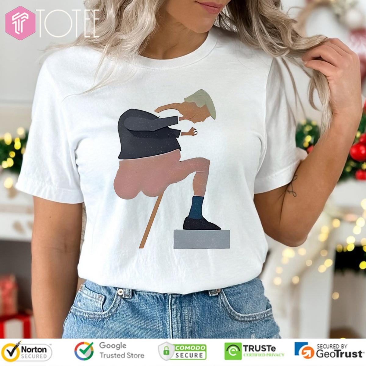 A Living Statue Trump t-shirt