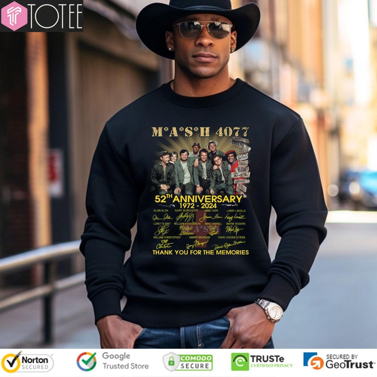 52Th Anniversary 1972-2024 Mash 4077 Signatures T-shirt 3