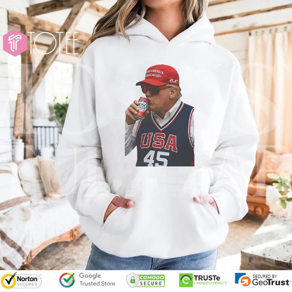 Trump Wearing Maga Hat And Drinking Busch Light Beer T-shirt 2