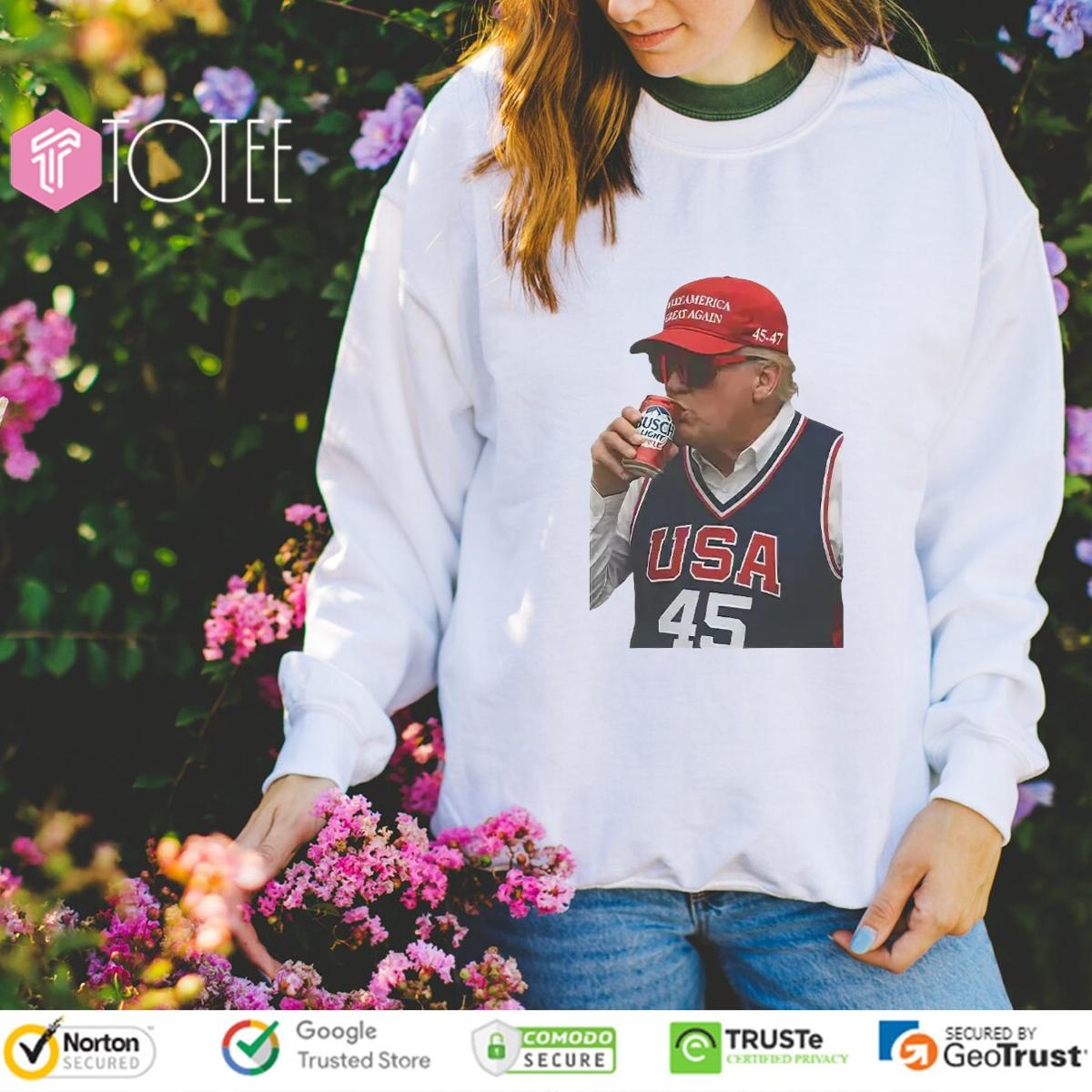 Trump Wearing Maga Hat And Drinking Busch Light Beer T-shirt 3