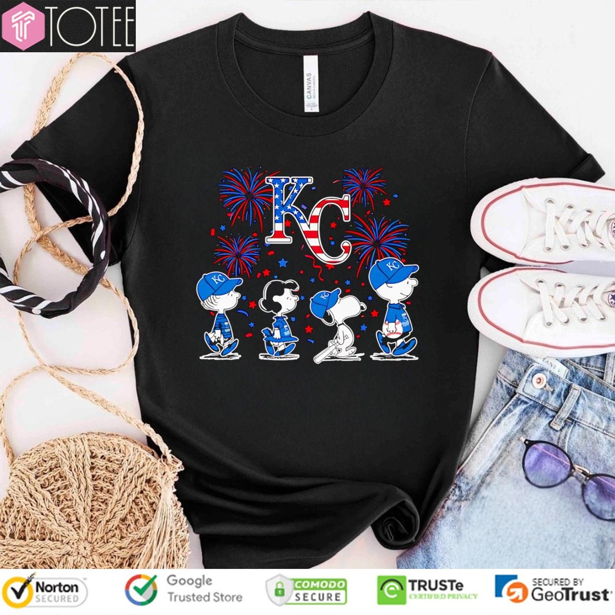 Peanuts Snoopy Kansas City Royals Fireworks 4Th Of July T-shirt
