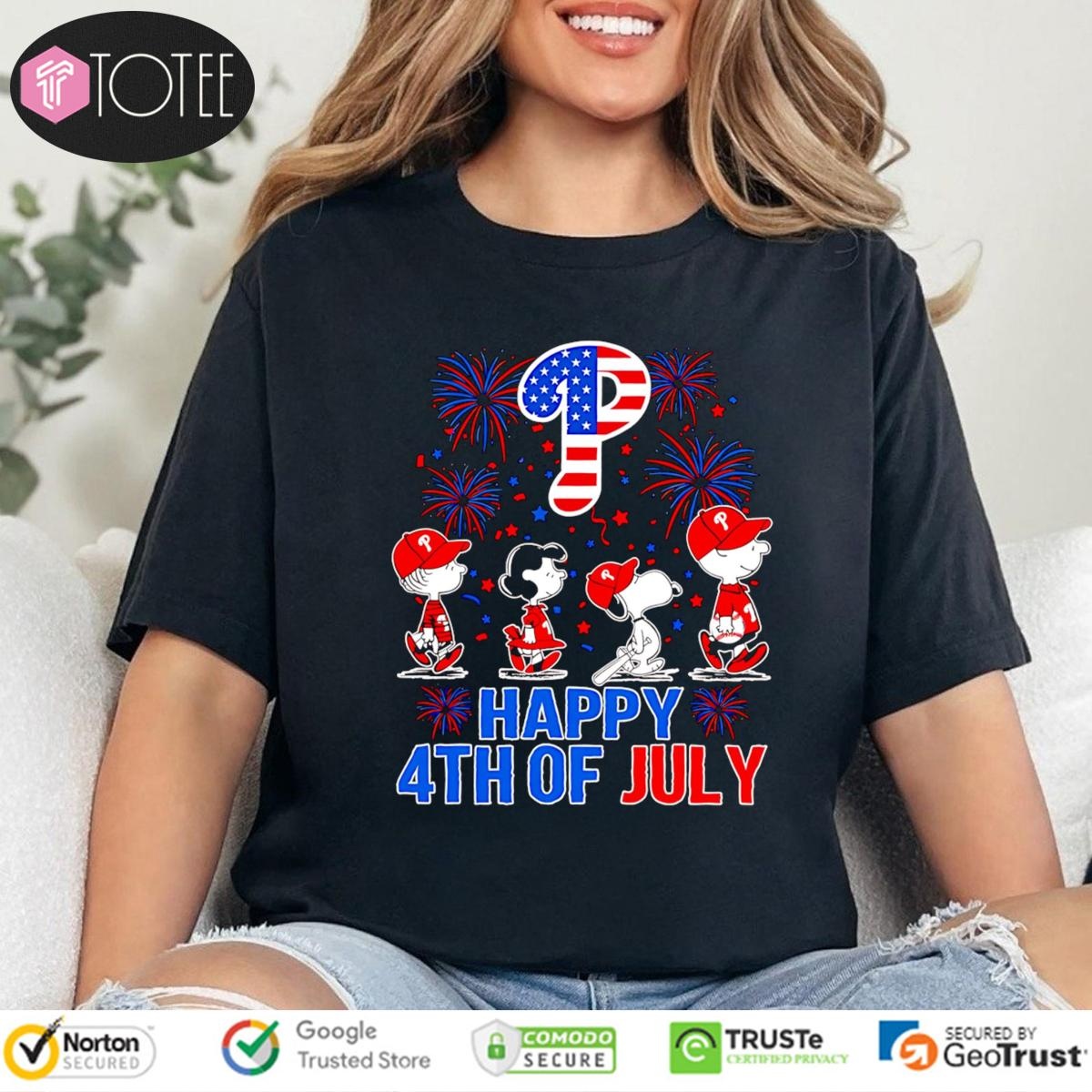 Peanuts Snoopy Philadelphia Phillies Fireworks Happy 4Th Of July T-shirt 4