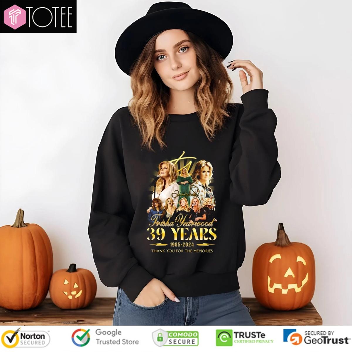 39 Years 1985-2024 Trisha Yearwood Signature T-shirt 3