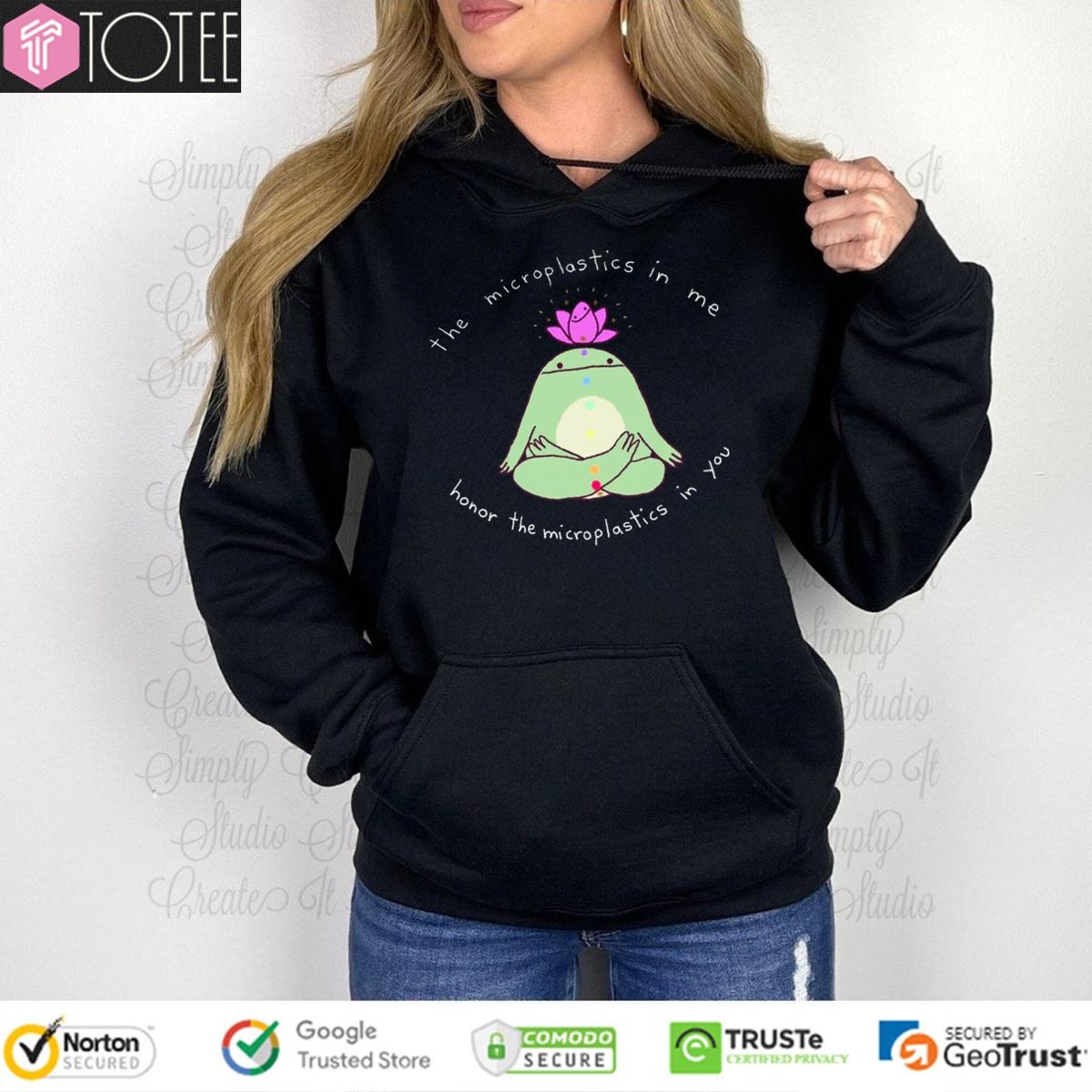 Yoga Frog The Microplastics In Me Horror The Microplastics In You T-shirt 2