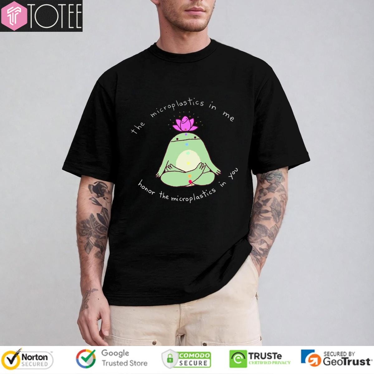Yoga Frog The Microplastics In Me Horror The Microplastics In You T-shirt