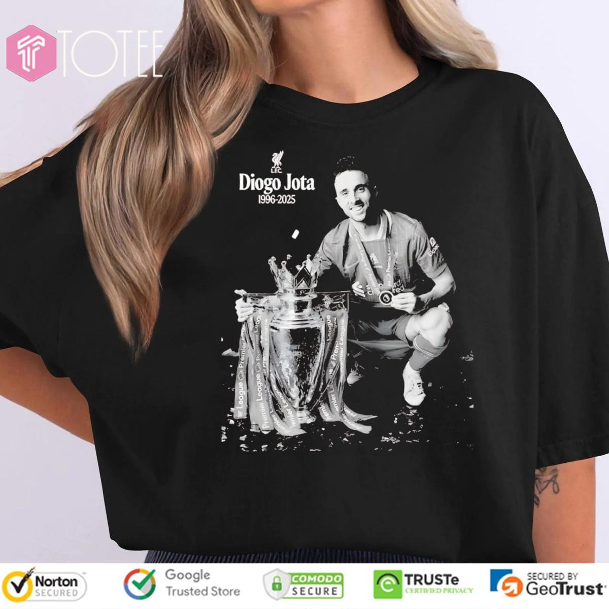 In Memory Of Diogo Jota 1996-2025 Trophy Liverpool Fc T-shirt 4